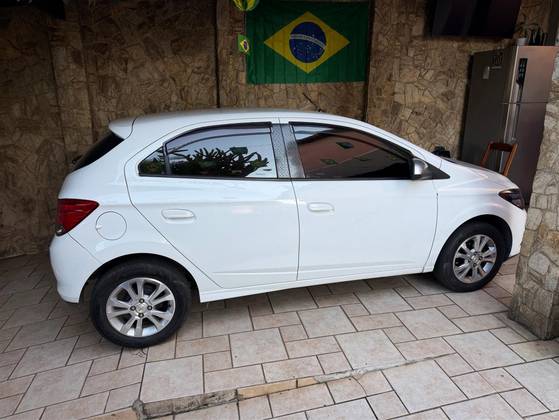 CHEVROLET ONIX 1.0 MPFI LOLLAPALOOZA 8V FLEX 4P MANUAL CHEVROLET ONIX 1.0 MPFI LOLLAPALOOZA 8V FLEX 4P MANUAL